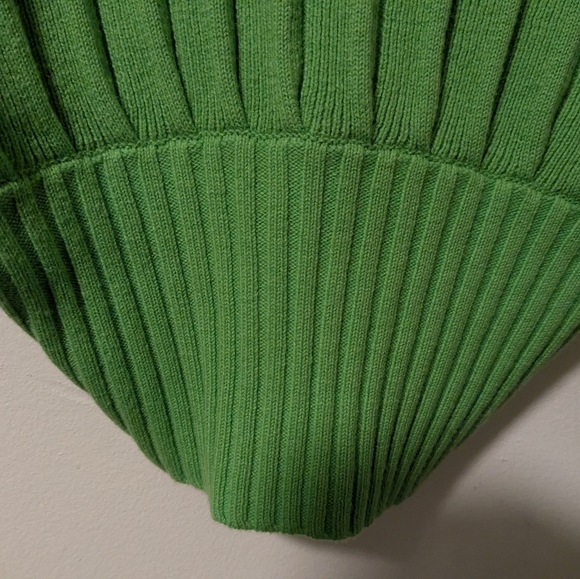 Aritzia Wilfred Green Thais Cardigan (Original Plunge Front Cardigan Merino Wool - Picture 12 of 14